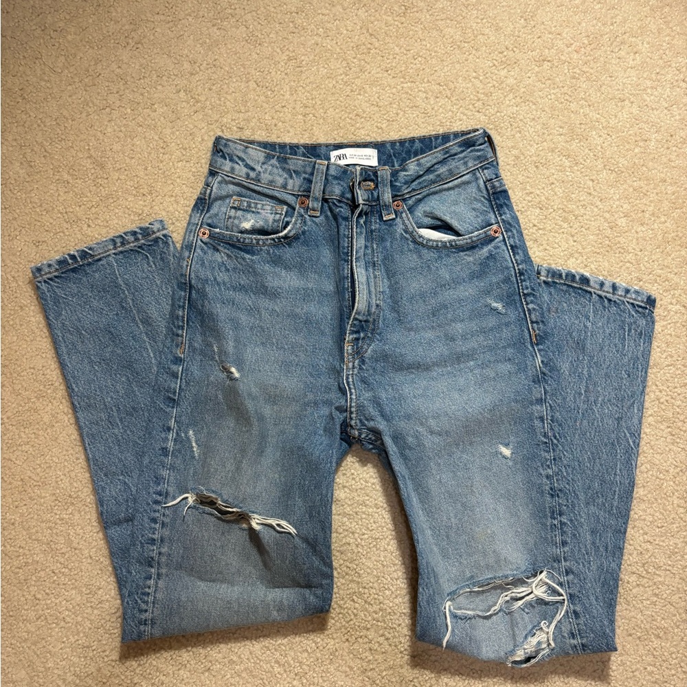 Zara 90’s Ripped Jeans